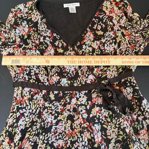 Y2K Nine West Babydoll Faux Wrap Top Womens 12 100% Silk Floral Fairy Grunge - Picture 10 of 14